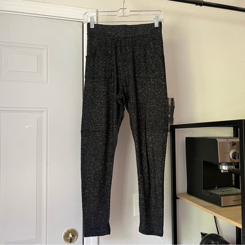 JOAH BROWN dark grey charcoal speckled marled knit cropped jogger sweat pants